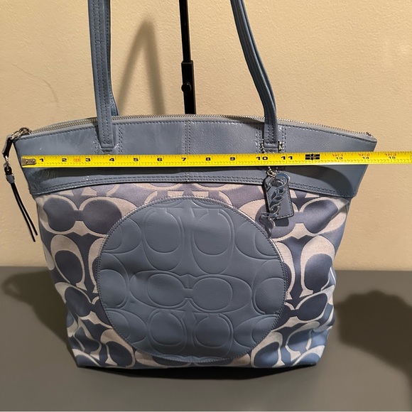 Coach Blue Tote Bag style F18335 (2011) - Picture 4 of 14